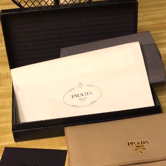 Prada Leather Wallet - Picture 9 of 9